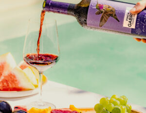 Finca Gabriel lanza su nuevo Tinto Dulce Natural: frescura y dulzura en perfecta armonía