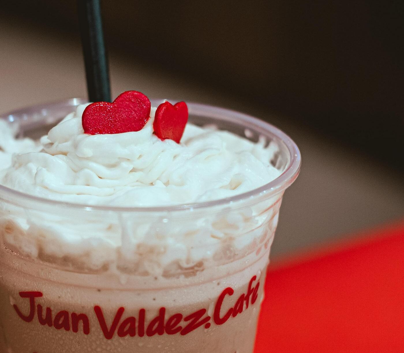 Juan Valdez invita a celebrar San Valentín con experiencias únicas en sus tiendas