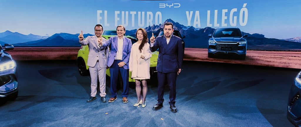 Stephen Deng, Bernardo Fernández Paz, Audrey Li