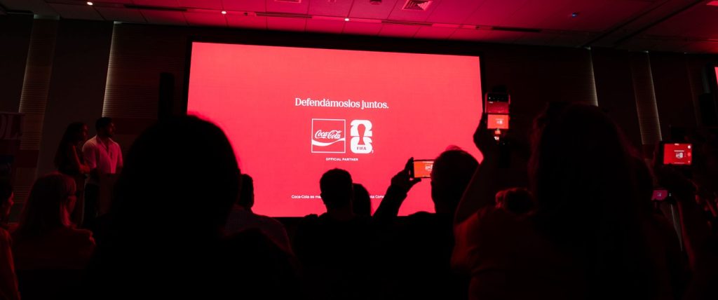 Coca-Cola Argentina lanza una ambiciosa campaña rumbo a la Copa Mundial de la FIFA 2026