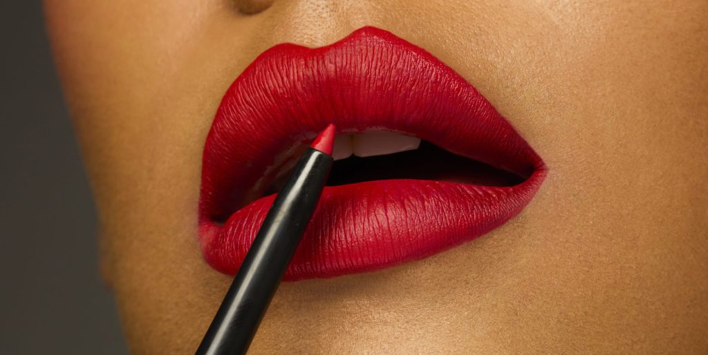 DB_AVON_DIA_DO_BATOM_FASE_01_CLIQUE_16_Lip_Liner_Vermelhaco_PS_Matte_Vermelhaco_Modelo_Silvia_Braga_0054